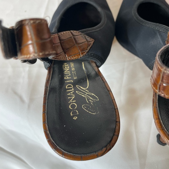 Donald J Pliner Slingback Sz 5 - Picture 9 of 14